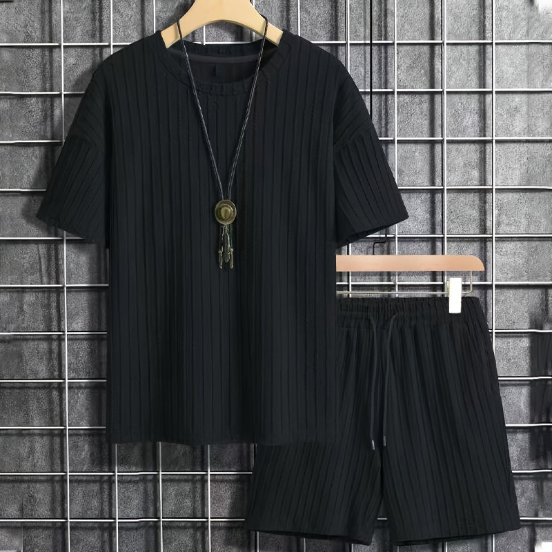 💕Herre sommersett i to deler - T-skjorte med nedhengte skuldre og shorts med snøring | Ultrapustende & Hurtigtørkende stoff