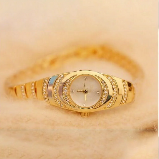 ✨Nyinkommet 50% rabatt💕Damklocka med strassarmband