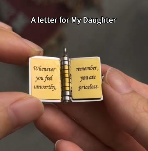 🔥🔥Min lilla stjärna bokhalsband för dotter, födelsedagspresent, examenssmycken av kärlek