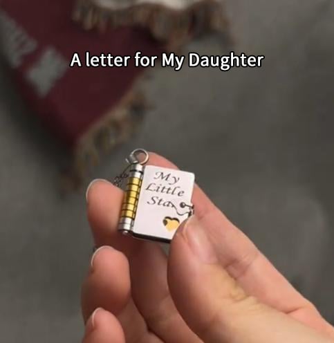 🔥🔥Min lilla stjärna bokhalsband för dotter, födelsedagspresent, examenssmycken av kärlek