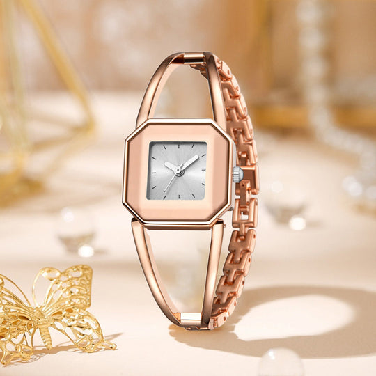 ✨Nyinkommet 50% rabatt✨Minimalistisk kvartsklocka med fyrkantig urtavla⌚️Smalt fodral, rena index, tyst och lyxigt för vardagen