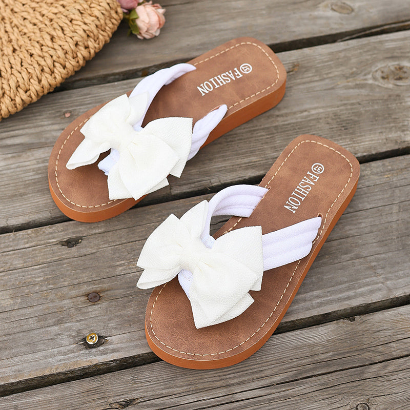 👡🎀 Elegant Retro Bow Flat Sandals – 50% OFF! Vintage charm, cushioned comfort, chic bow detail – step into effortless style. ✨