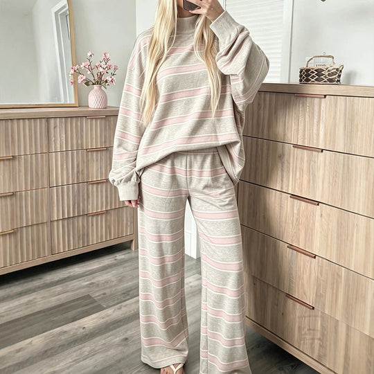 Ensemble haut rayé à col montant pour femme et pantalon à jambe large