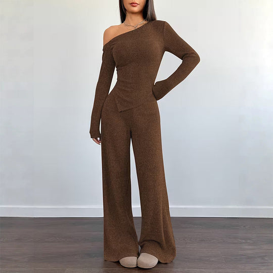 Ensemble femme à épaules dénudées : haut à manches longues et pantalon large
