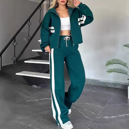 🏃 Eye-Catching Pattern, Move-Ready Comfort | Women's Stripe Sporty 2-Piece Set